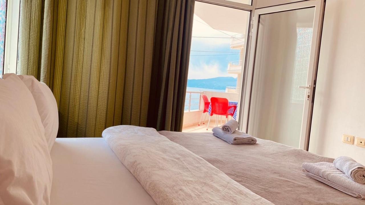 Rock Apartments Saranda Extérieur photo