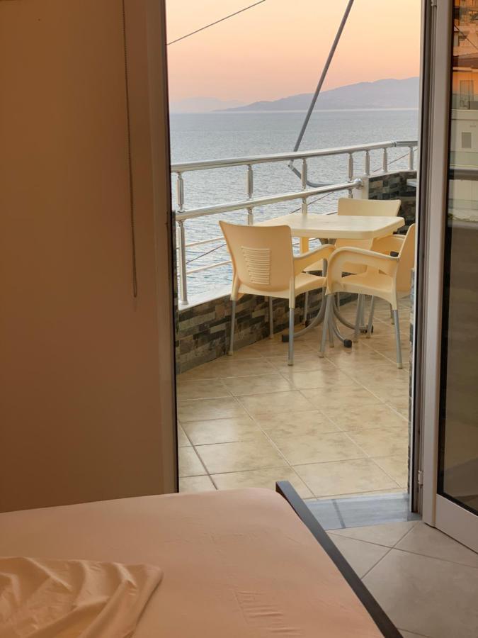 Rock Apartments Saranda Extérieur photo